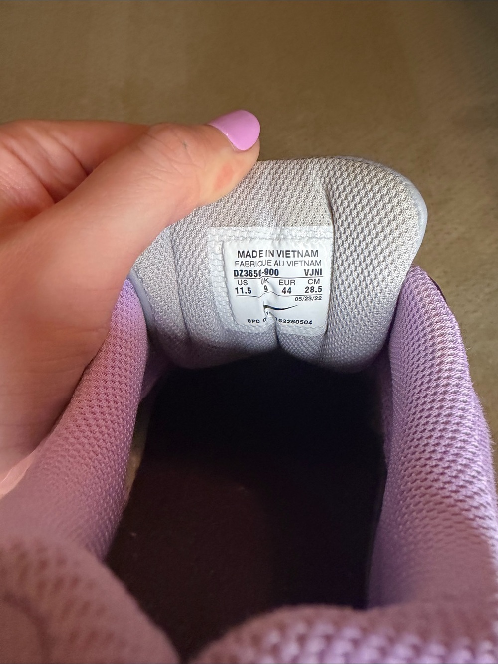 Nike Air Max 90 Women’s Lavender, Gray & Black Shoes - Picture 5 of 5